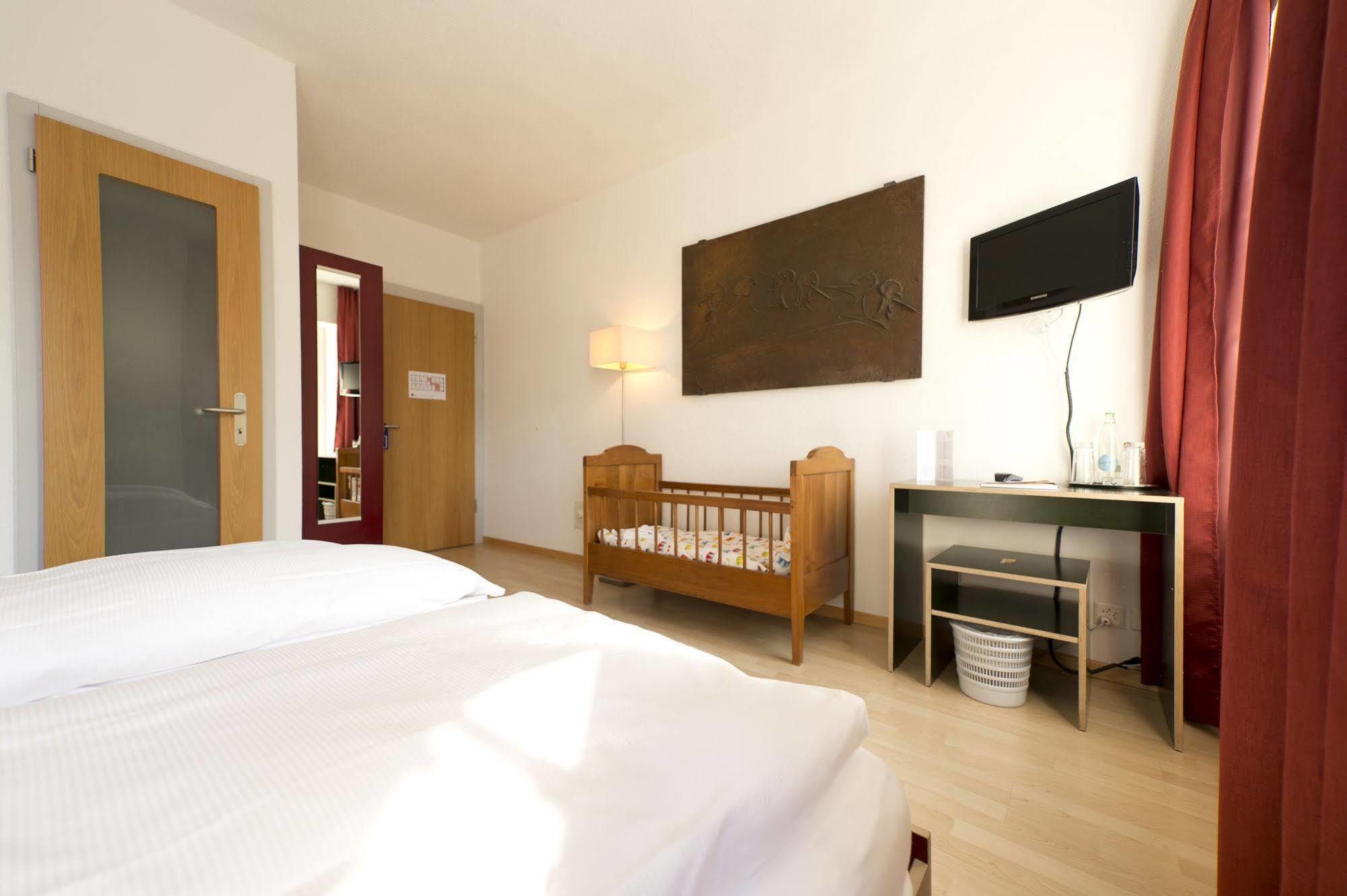 Baeren Self Check-In Hotel Solothurn Luaran gambar